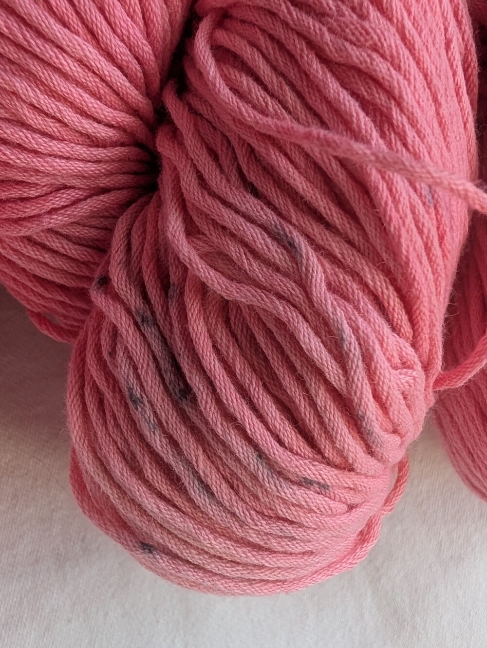 Araucania Ulmo Solid Pink Hand-dyed Cotton Yarn - 3 Skeins + 1 Skein Damaged - Picture 11 of 12